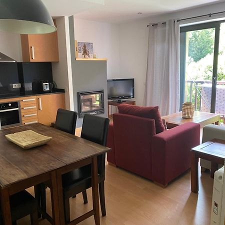 Apartament Hug Roger Valencia D'Aneu Exteriér fotografie