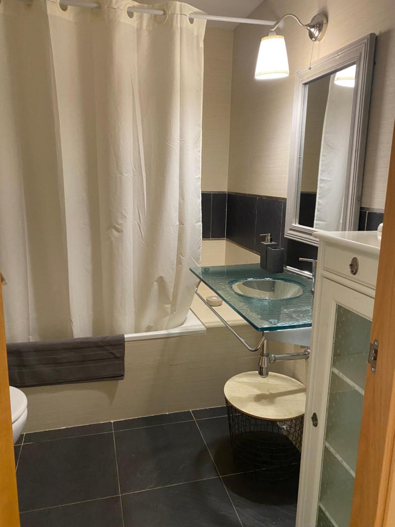 Apartament Hug Roger Valencia D'Aneu Exteriér fotografie
