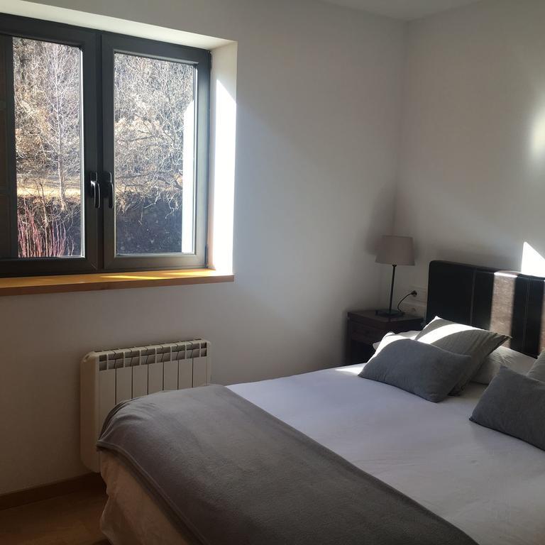 Apartament Hug Roger Valencia D'Aneu Exteriér fotografie