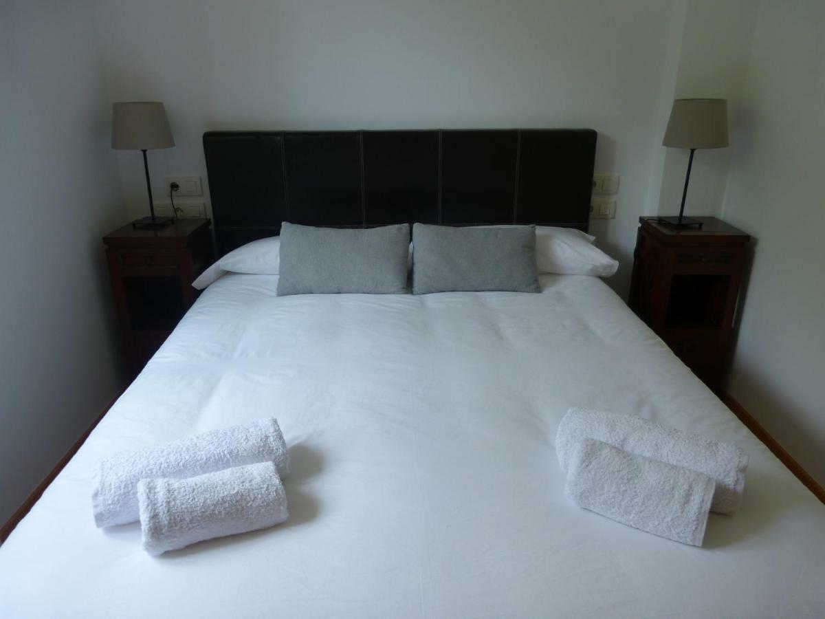 Apartament Hug Roger Valencia D'Aneu Exteriér fotografie